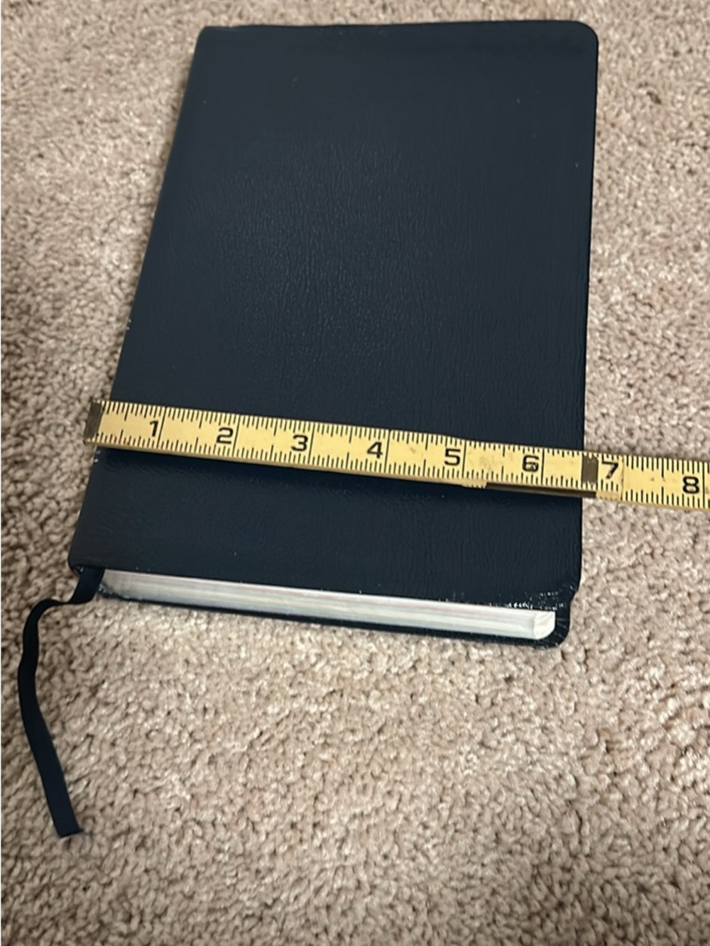 Teen Study Bible in Navy bonded Leather - Picture 7 of 8